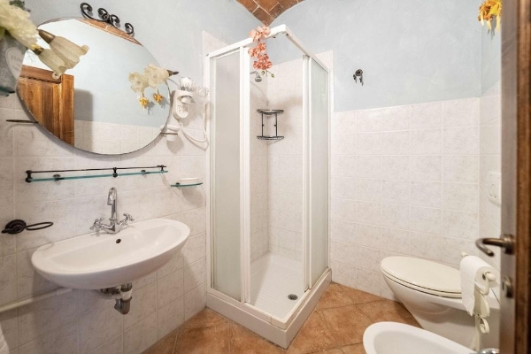 Hotel Agriturismo Podere Diacceroni